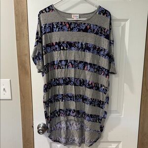 LuLaRoe Gray and Black Floral Stripe Women's Tee